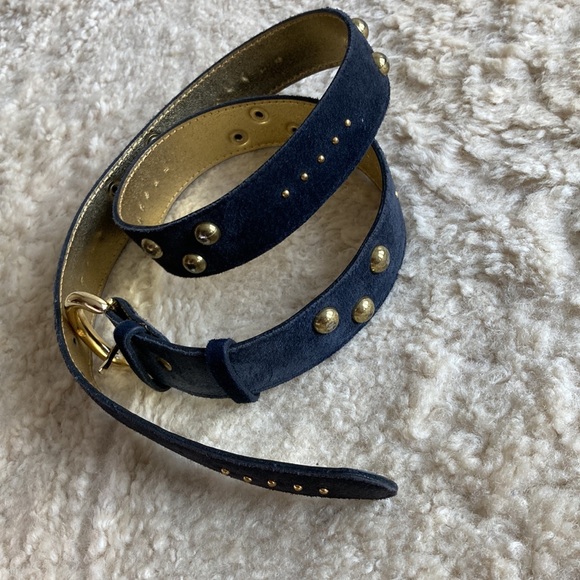 Mondi vintage gorgeous blue suede shoulder bag with matching belt.Made in Italy. - Picture 11 of 11